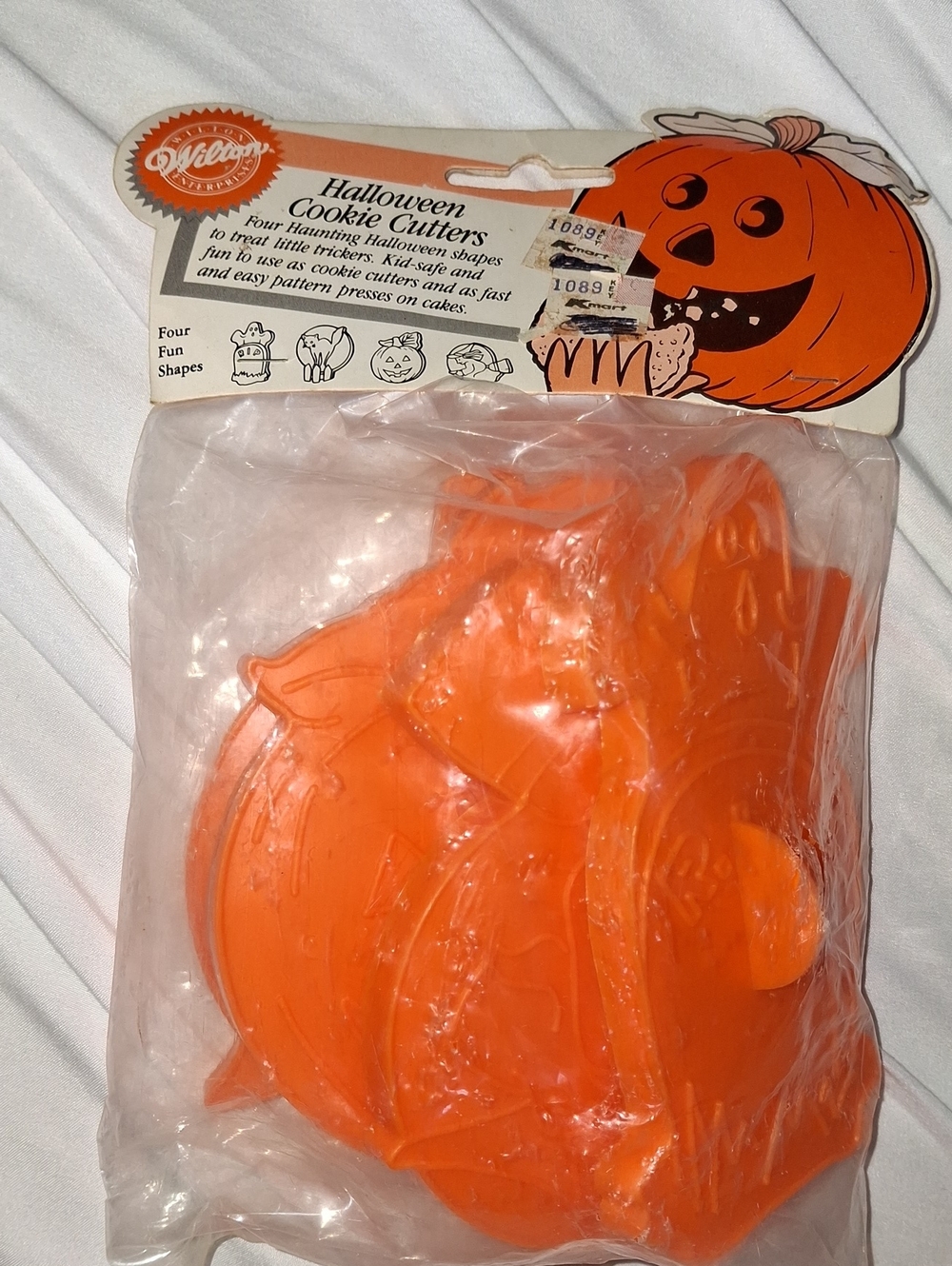 Wilton Orange Halloween Cookie Cutters - Pumpkin & Spooky Shapes
